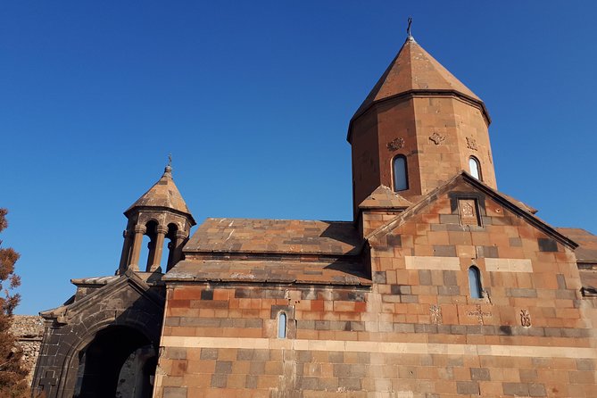 2 days and 1 night private tour to Khor Virap, Areni, Noravank, Goris, Tatev. - Khor Virap and the view toward Mount Ararat
