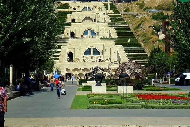 Amazing Yerevan - The Cascade Complex, part monument and part art center