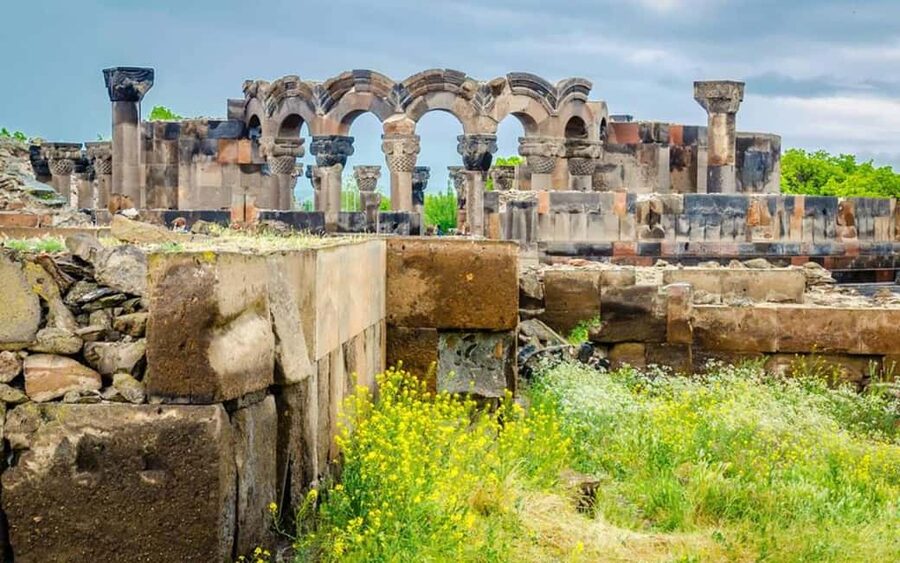 From Yerevan: Echmiadzin cathedral and Zvartnots temple - What the private vehicle adds