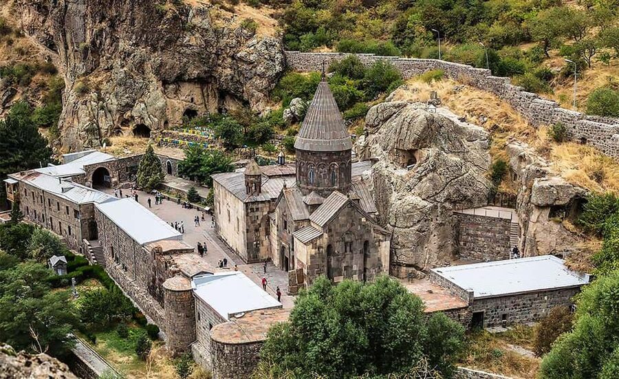 From Yerevan: Garni Temple and Geghard: Private Day Tour - Symphony of Stones and the basalt organ pipes