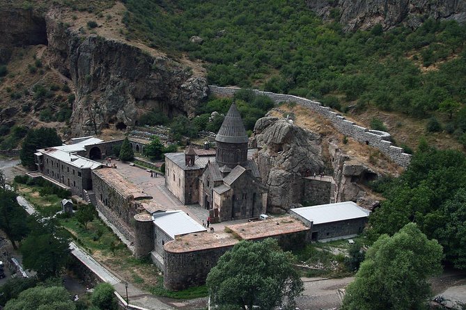 Garni, Geghard, Lake Sevan, Sevanavank Monastery - private tour from Yerevan - Charents Arch and the first view of Ararat