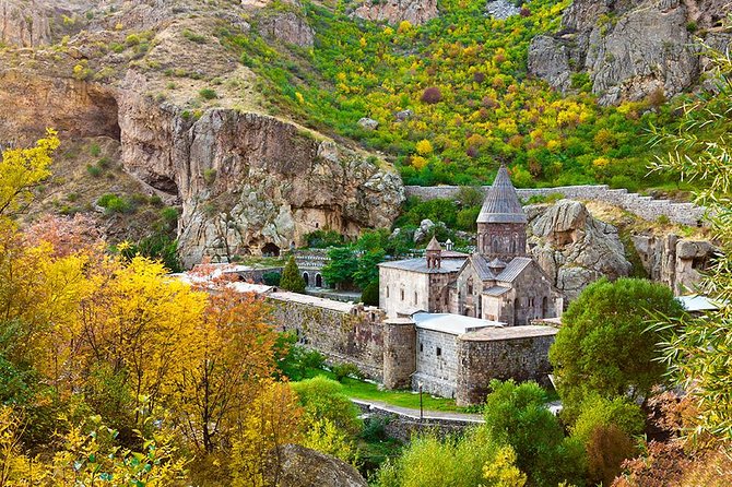 Group Tour: Garni & Geghard with Lavash Baking - Why this half-day route works so well
