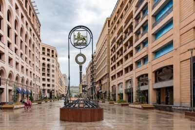 Group Tour: Sightseeing and walking tour in Yerevan
