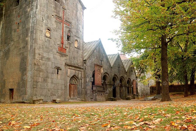 Guided tour Discover Armenia Hagpati Sanahin,Akhtala,Local dinner - Akhtala’s fortress and painted church setting