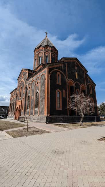 Gyumri: Private Guided Walking Tour By A Local Guide - Walking comfort and practical planning