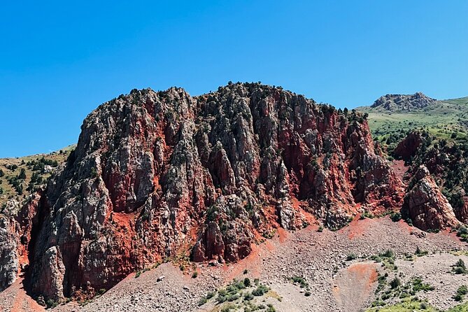 Khor Virap, Areni & Noravank: Sacred Monasteries & Wine - The road day, the vehicle, and the pace