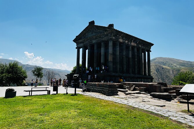 Khor Virap, Garni, Geghard,Azat Reservoir Highlights:Private tour - What the private vehicle adds