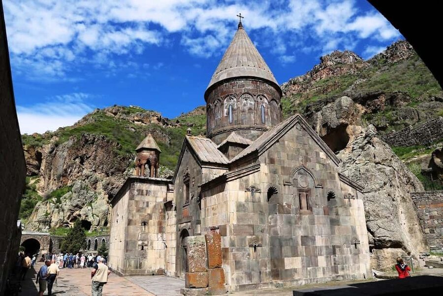 Khor Virap, Garni, Geghard, Syphony & Charents Arch + Lavash - Khor Virap and the first view of Mount Ararat