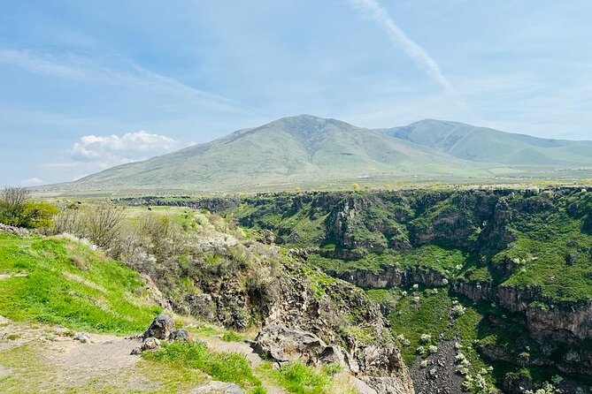Mount Aragats,Amberd Fortress,Alphabet Monument, Saghmosavank - Is the $110 group price good value?
