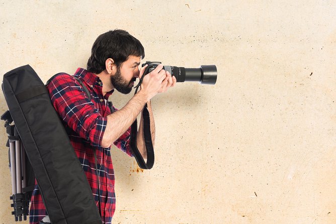 Photography tour in Yerevan (Yerevan city tour) - Vernissage adds local color and browsing time