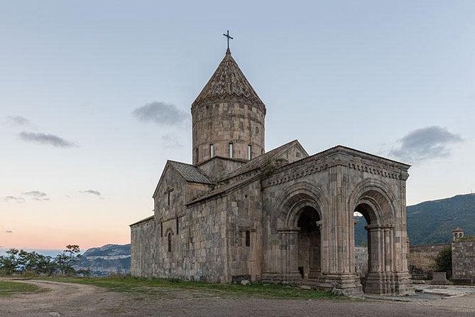Private Tour to Areni winery, Tatev (ropeway), Khndzoresk (cave city) - What the $299 price really covers