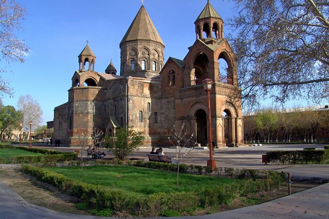 Private Tour to Echmiadzin and Zvartnots Temple - Zvartnots Temple and the power of a ruin