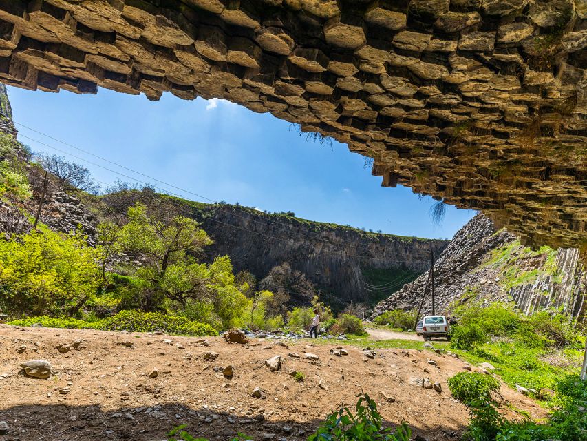 Private tour to Garni, Geghard, Symphony of Stones - How the price compares with the experience
