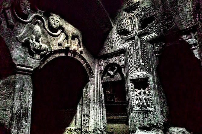 Private tour to Garni Pagan Temple, Geghard Cave Monastery & Symphony of Stones - Why the private vehicle matters