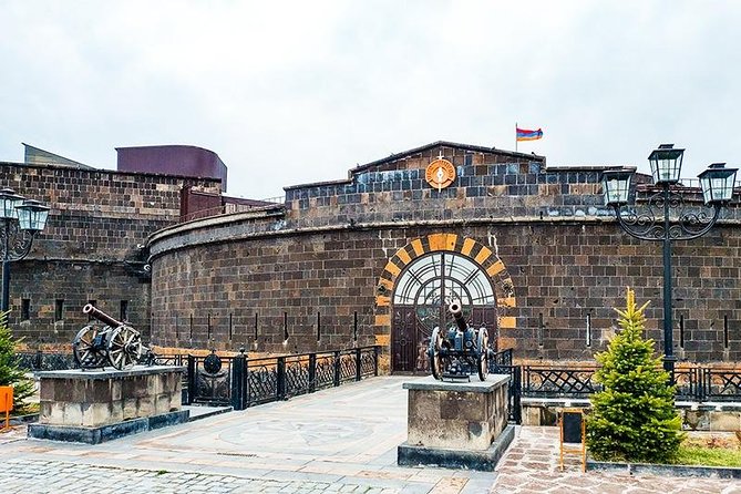 Private tour to Gyumri, Dzitoghtsyan Museum, Black Fortress - A Traditional Armenian Costume Photoshoot at Zanan