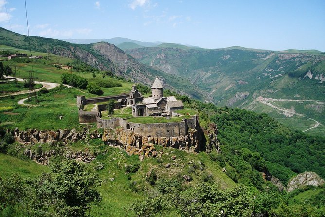 Private tour to Hin Areni winery, Tatev monastery & ropeway, Khndzoresk caves - Riding the Wings of Tatev cable car