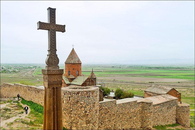 Private tour to Khor Virap, Hin Areni wine factory (tasting), Noravank, Jermuk - Hin Areni Winery and a small, worthwhile tasting