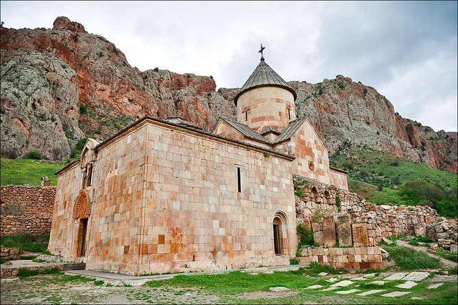 Private tour to Khor Virap, Hin Areni wine factory (tasting), Noravank, Jermuk - What the private setup adds
