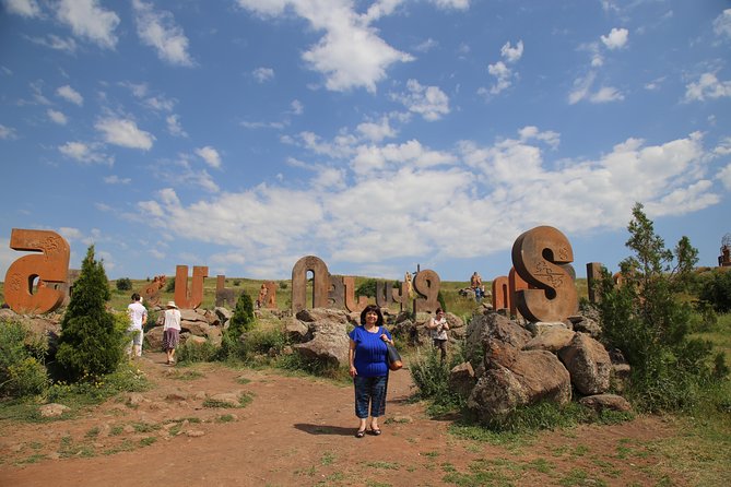 Private tour to Oshakan, Karmravor, Hovhanavank, Saghmosavank monasteries - Why the private format is worth the price