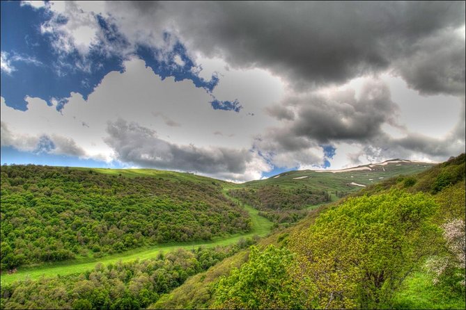 Private tour to Tsaghkadzor, Lake Sevan, Sevanavank, Dilijan, Haghartsin - Why this route works from Yerevan