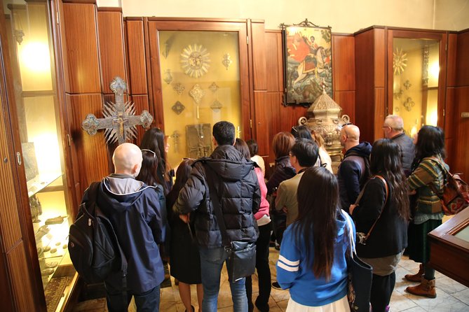 Private tour to UNESCO heritage Echmiadzin churches, Zvartnots and Sardarapat - The guide and driver shape the whole day