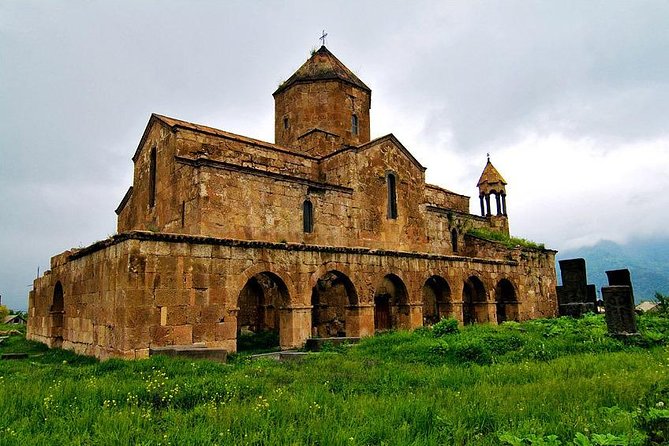Private tour to UNESCO heritage Haghpat and Sanahin monasteries and Odzun church - What the private vehicle and schedule mean for you