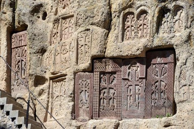 Symphony of Stones, Garni, Geghard, photo stop at Charents arch - The Symphony of Stones in Garni Gorge