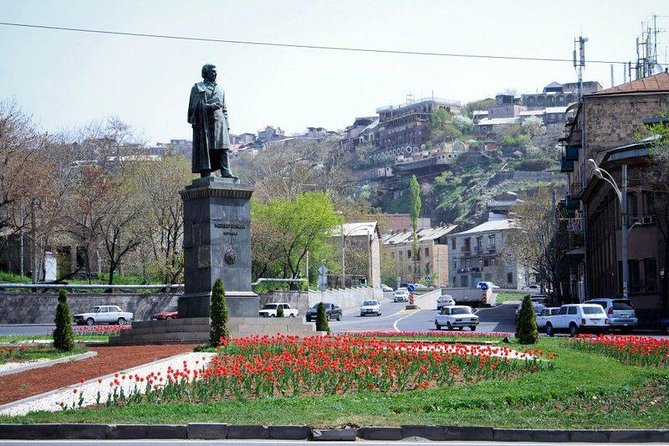 Transfer from Yerevan to Tbilisi - Leaving Yerevan and heading north