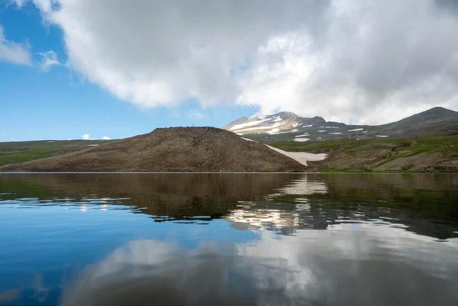 Yerevan: Day Tour to Amberd Fortress, Aragats and Kari Lake - What this eight-hour route is really about