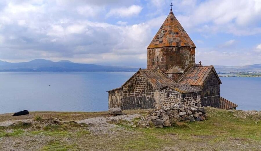 Yerevan: Garni, Geghard, Lake Sevan & Dilijan Day Trip - Guide, language, and day-to-day organization