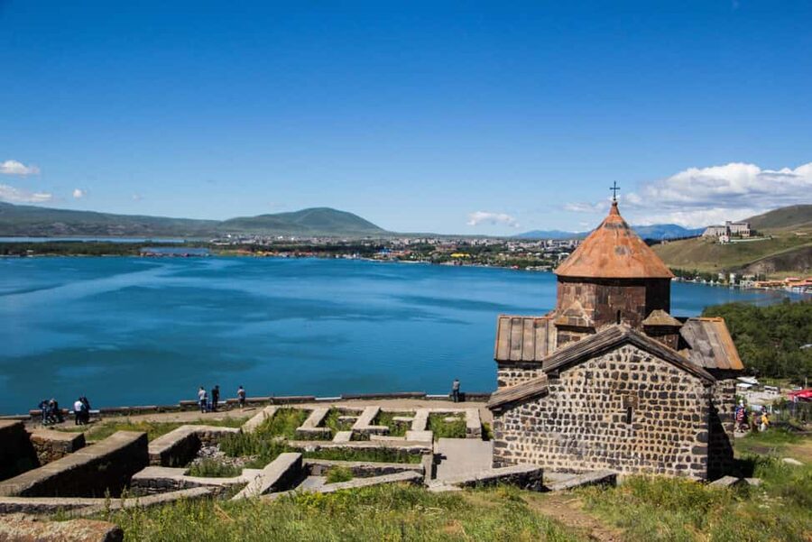 Yerevan: Garni Temple, Geghard Monastery, & Lake Sevan Tour - Garni Temple: classical columns above the gorge