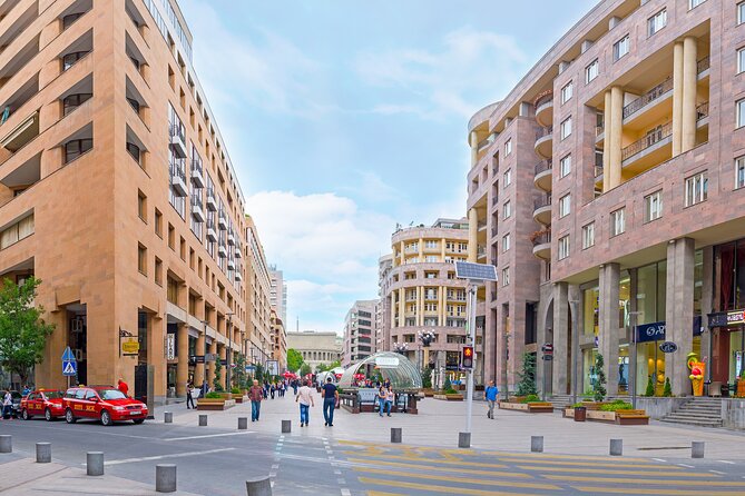 Yerevan: Private Sightseeing Tour - What the private vehicle adds